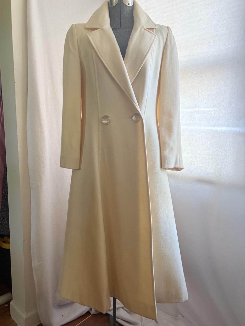 Vintage I. Magnin L.C. Mae 1970s cream wool princess coat